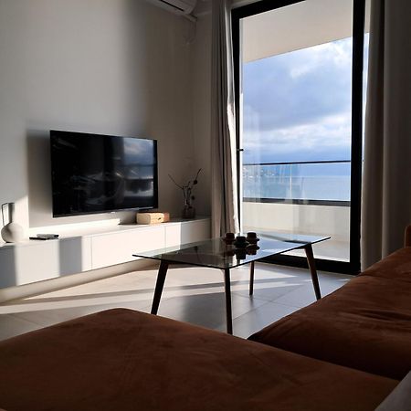 Ideal Sea View Apartment Vlorë Екстериор снимка