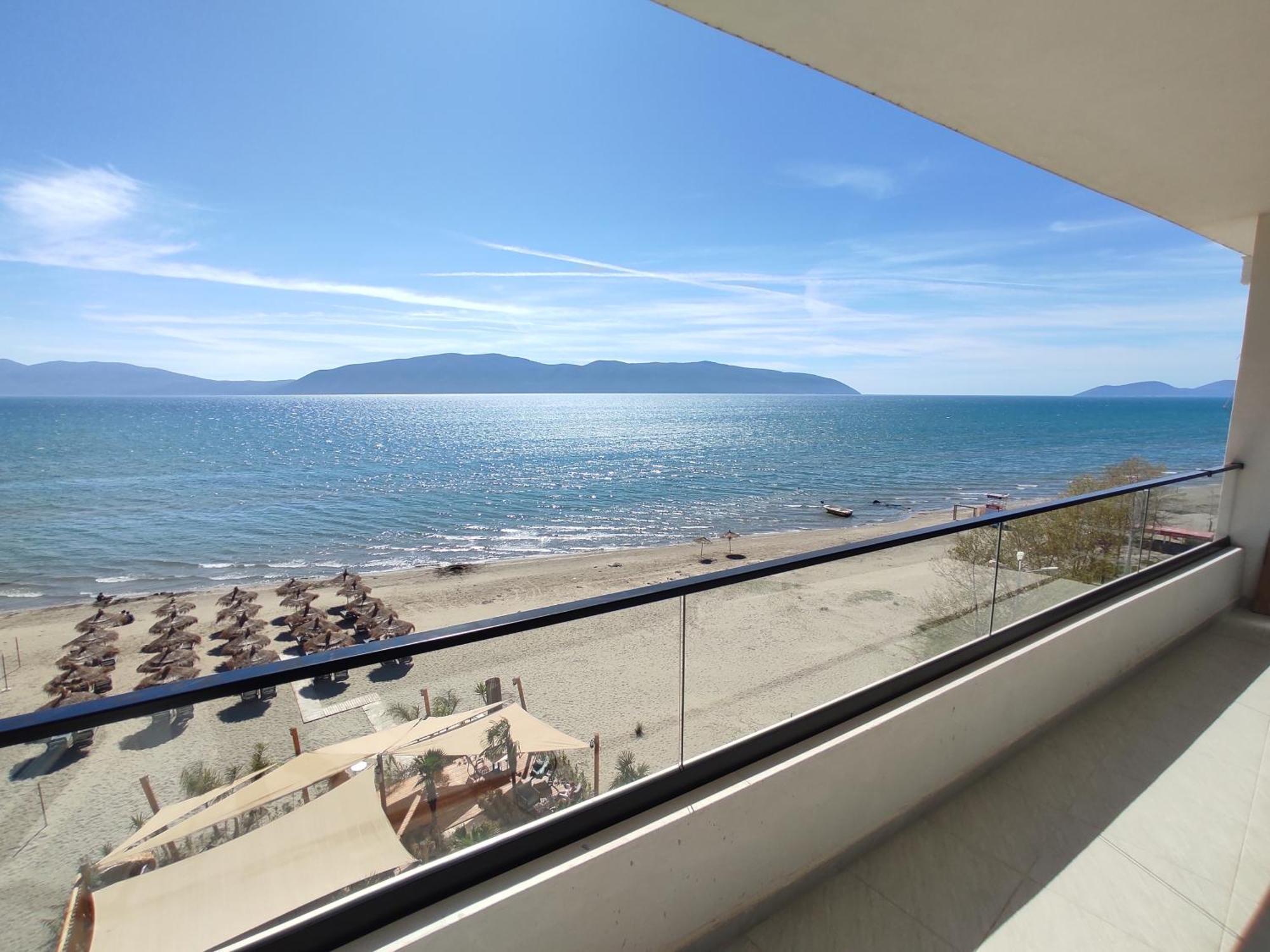 Ideal Sea View Apartment Vlorë Екстериор снимка