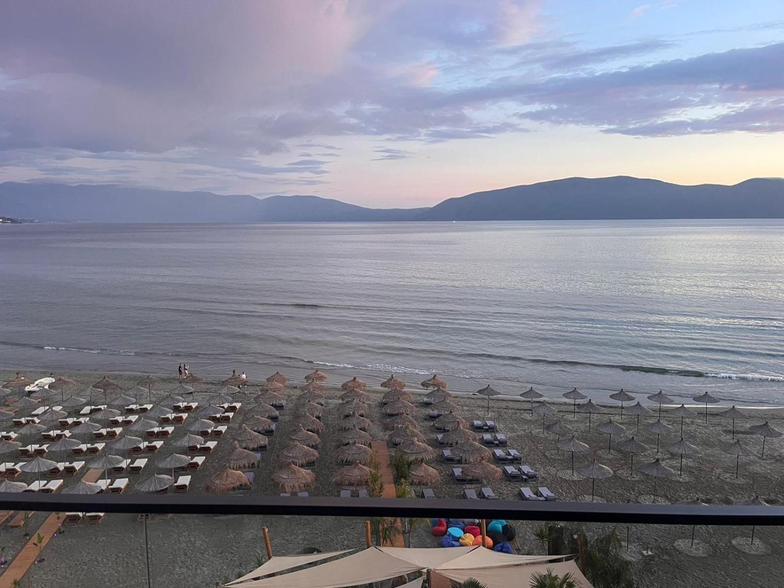 Ideal Sea View Apartment Vlorë Екстериор снимка