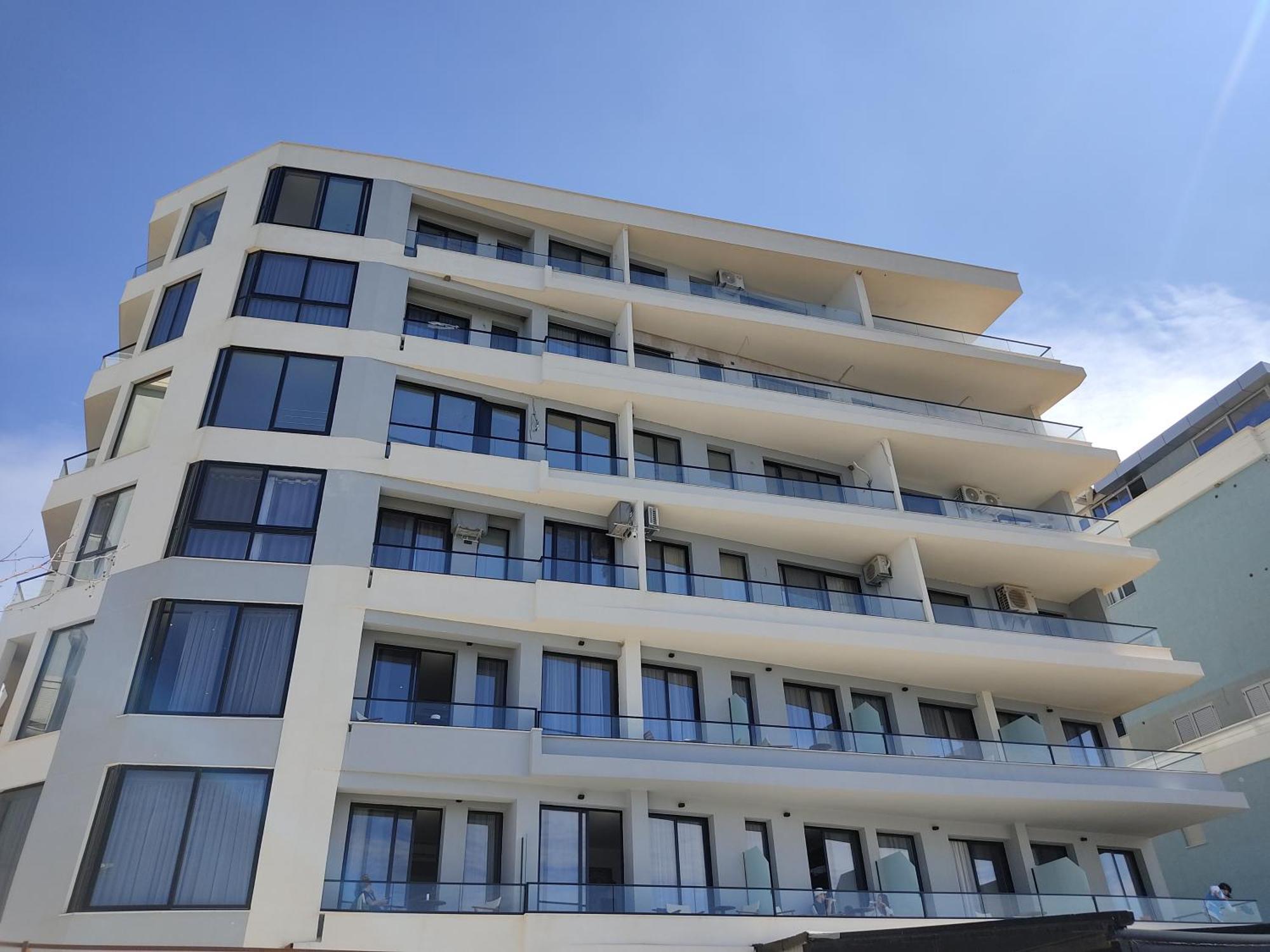 Ideal Sea View Apartment Vlorë Екстериор снимка